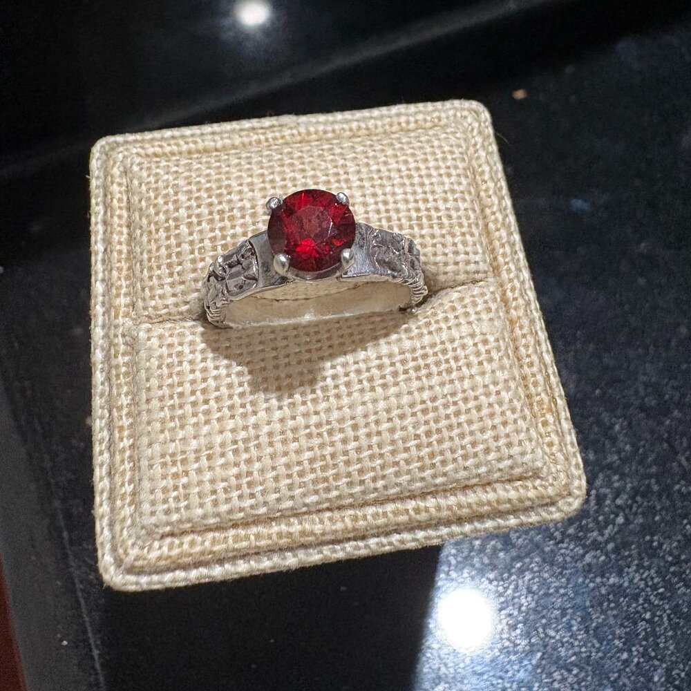 KBN Kabana Sterling Ring with Garnet Stone Size 5.25
